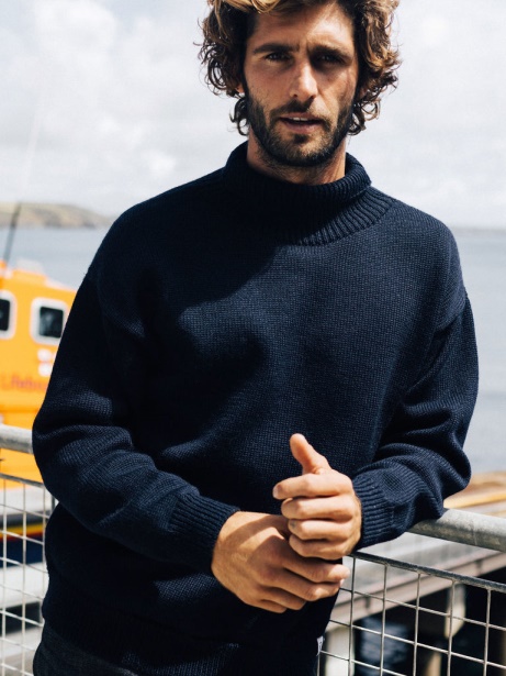 RNLI Cromarty Jumper Navy Finisterre Stylish