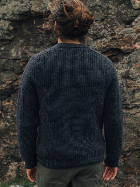 Finisterre Stylish Charcoal Needus Jumper