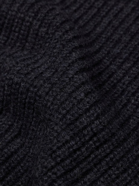 Finisterre Stylish Charcoal Needus Jumper