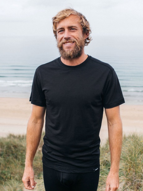 Finisterre Stylish Black Eddy Short Sleeve Merino Wool Base Layer T-Shirt