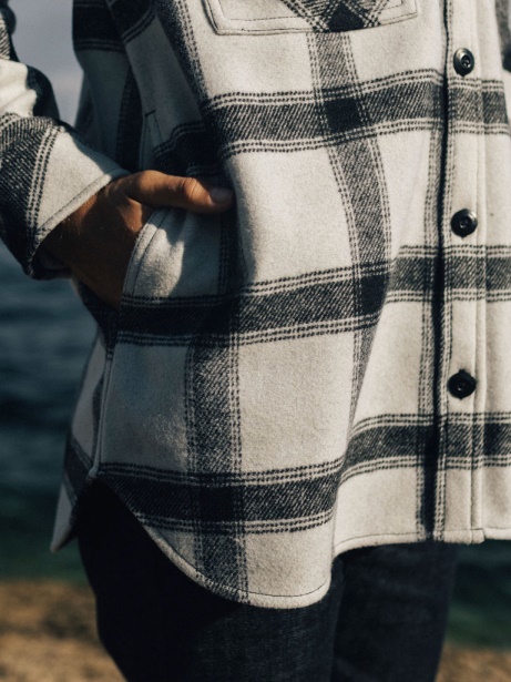 Daven Overshirt Ecru/Black Finisterre Stylish