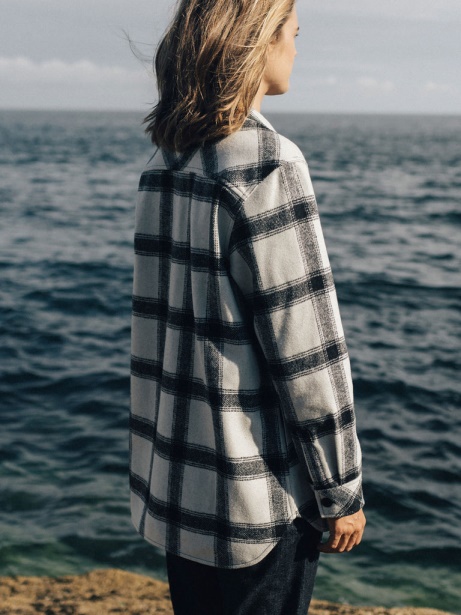 Daven Overshirt Ecru/Black Finisterre Stylish