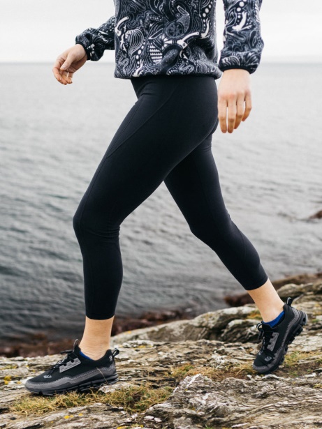 Finisterre Stylish Zonda Cropped Legging Black