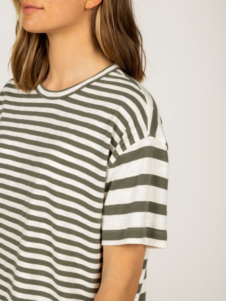 Olive/White Dart T-Shirt Finisterre Stylish