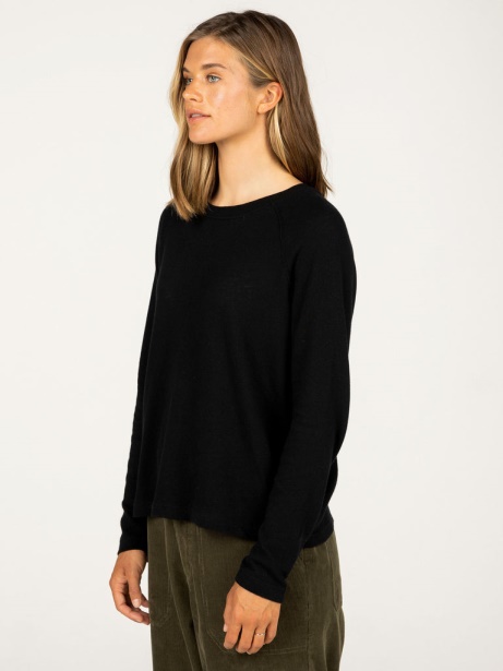 Black Finisterre Stylish Long Sleeve Vine T-Shirt
