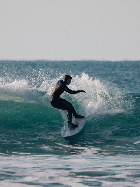 Finisterre Stylish Women's Nieuwland 5mm Yulex Hooded Wetsuit Ink